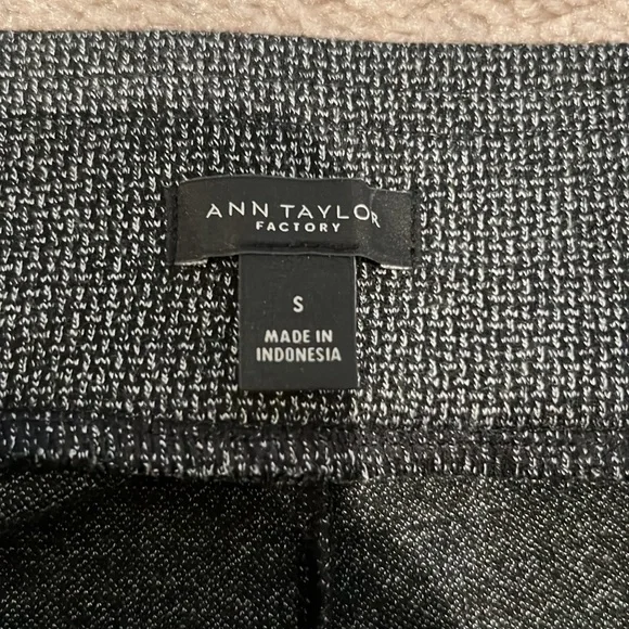 Ann Taylor Factory Leggings - Picture 3 of 6